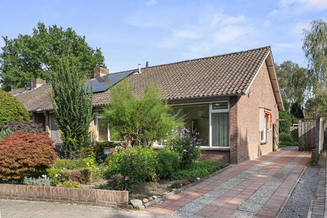 Hoekwoning te koop: Alexanderweg 39, Bennekom