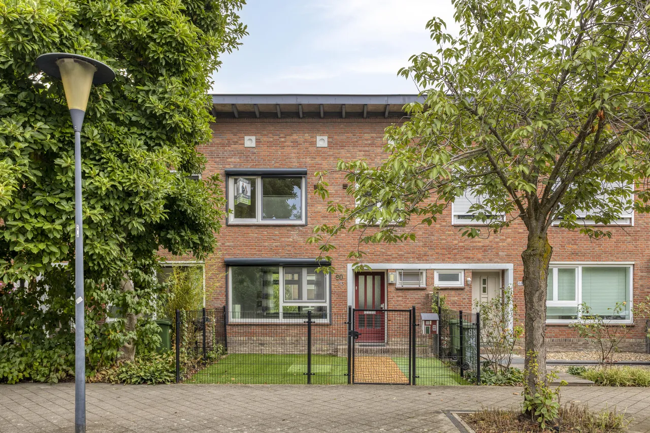 Tussenwoning te koop: Alfons Ariënsstraat 90, Maastricht