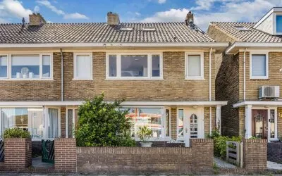Hoekwoning te koop: Alkmaarseweg 124, Burgerhartstraat Beverwijk