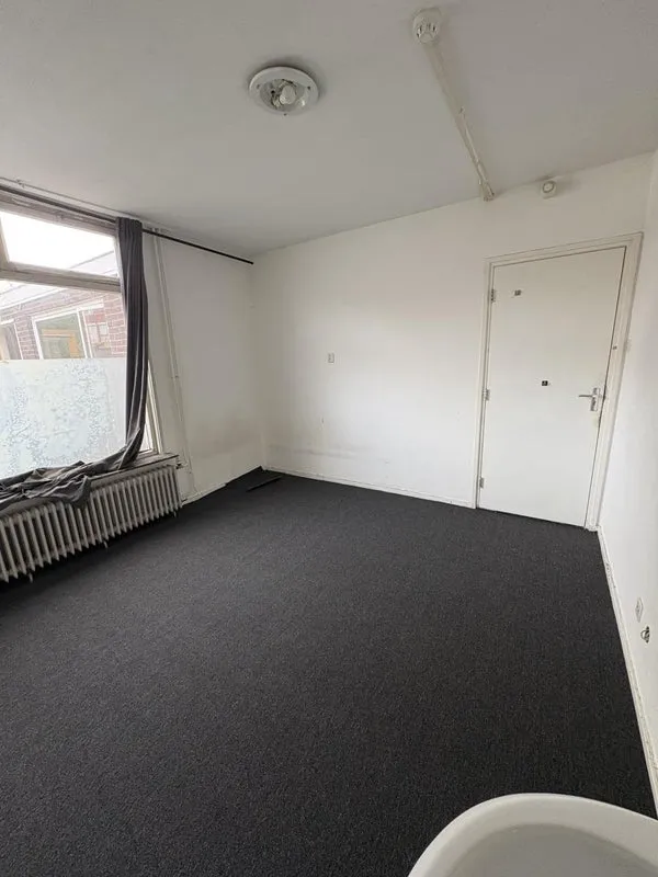 Kamer te huur: Alleenhouderstraat 107-2, Tilburg