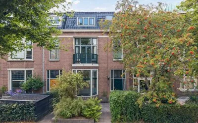 Terraced house for sale: Alma Tademastraat 7, Molenpad Leeuwarden