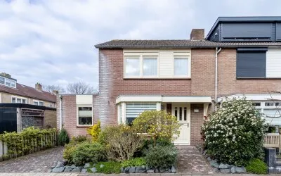 Hoekwoning te koop: Almarestraat 13, Broerswetering Bunschoten-Spakenburg