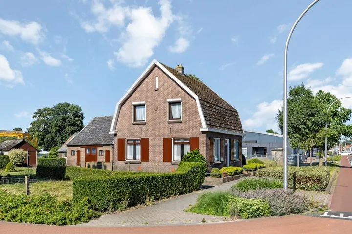 Vrijstaande woning te koop: Almelosestraat 12, De Zegge Raalte