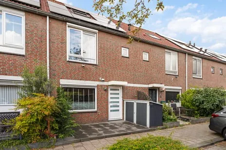 Tussenwoning te koop: Aloëbruin 17, Rokkeveen-Oost Zoetermeer