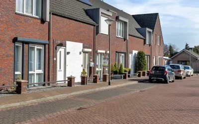 Tussenwoning te koop: Aloysiusplein 49, Geffen Geffen