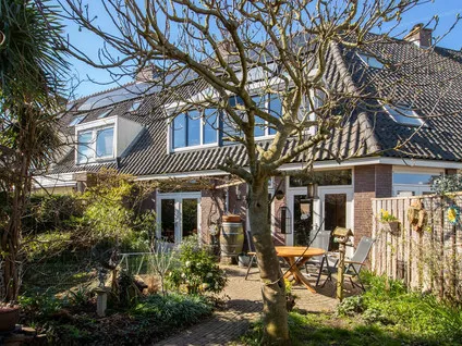 Tussenwoning te koop: Alpherwetering 8, Oostpolderwijk Waddinxveen