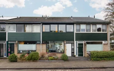 Tussenwoning te koop: Alphons Ariënsstraat 4, Archimedesbuurt Haarlem