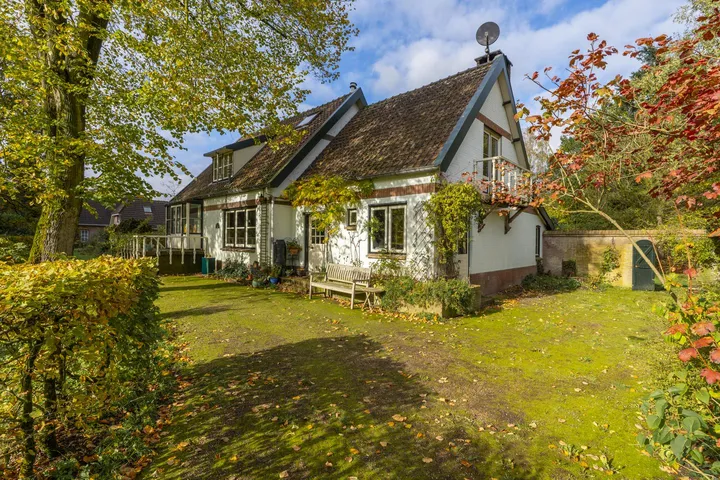 Vrijstaande woning te koop: Altena 1, Maarsbergen