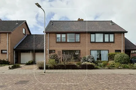 Tussenwoning te koop: Amalia van Solmsstraat 7, Alphen Aan Den Rijn