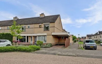 Corner house for sale: Amaliastein 115, Amaliastein Vianen