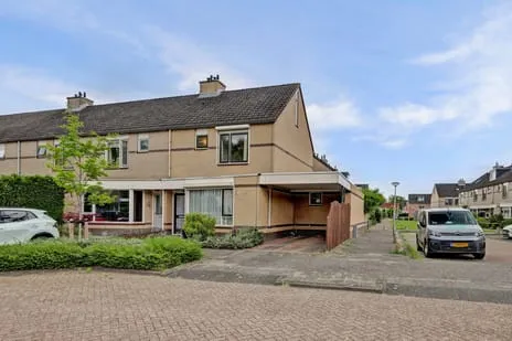 Corner house for sale: Amaliastein 115, Amaliastein Vianen (Ut)