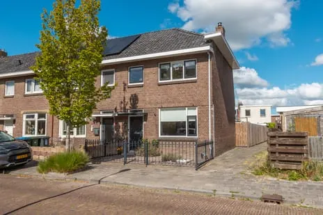 Hoekwoning te koop: Amaliastraat 69, Sperkhem en industrieterrein Houkesloot Sneek