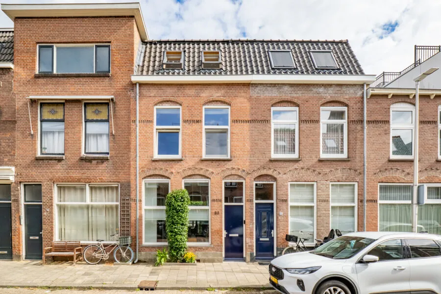 Tussenwoning te koop: Amaliastraat 83, Utrecht