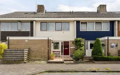 Tussenwoning te koop: Amaryllislaan 38, Plan Oost Hoogkarspel