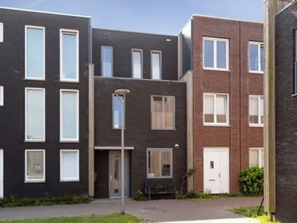 Tussenwoning te huur: Amaterasuhof 33, Homeruskwartier Oost Almere