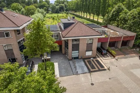Tussenwoning te koop: Amazone 3, Amazone en omgeving Dordrecht