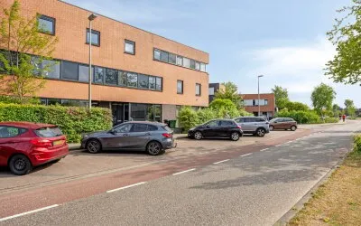 Tussenwoning te koop: Amazonelaan 141, Amerika Purmerend