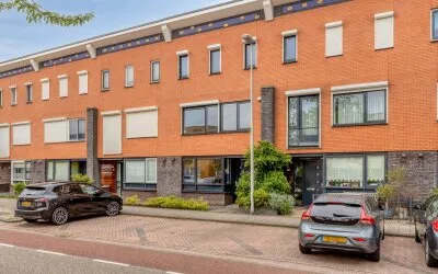Tussenwoning te koop: Amazonelaan 181, Amerika Purmerend