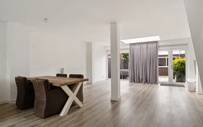 Tussenwoning te koop: Ambachtsherenlaan 111, Palenstein Zoetermeer