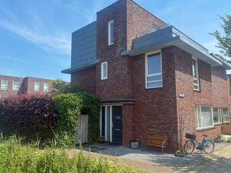 Corner house for sale: Ambachtslaan 42, Waterrijk West Assendelft