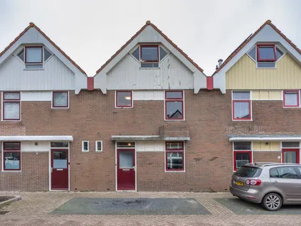 Tussenwoning te koop: Ambachtsschoolstraat 11, Harlingen