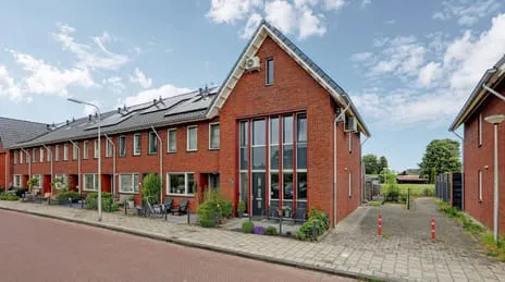 Hoekwoning te koop: Ambachtssingel 83, Swanla Zevenhuizen (Zh)