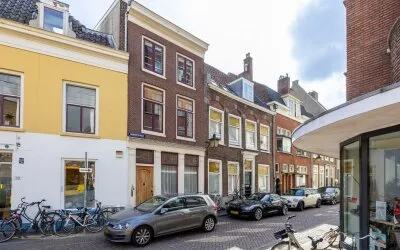 Tussenwoning te koop: Ambachtstraat 13, Nobelstraat en omgeving Utrecht