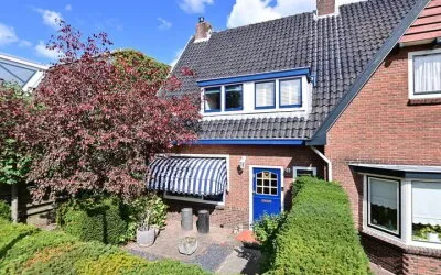 Twee-onder-één-kap te koop: Ambachtstraat 3, Laren-Centrum Laren