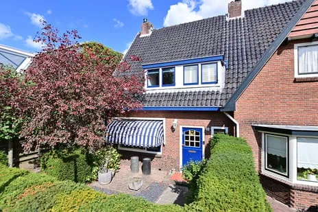 Twee-onder-één-kap te koop: Ambachtstraat 3, Laren-Centrum Laren (Nh)