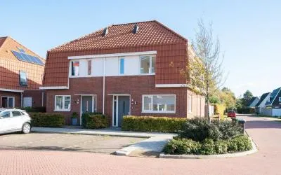 Hoekwoning te koop: Ambachtsweg 16, Oosterzij Heiloo