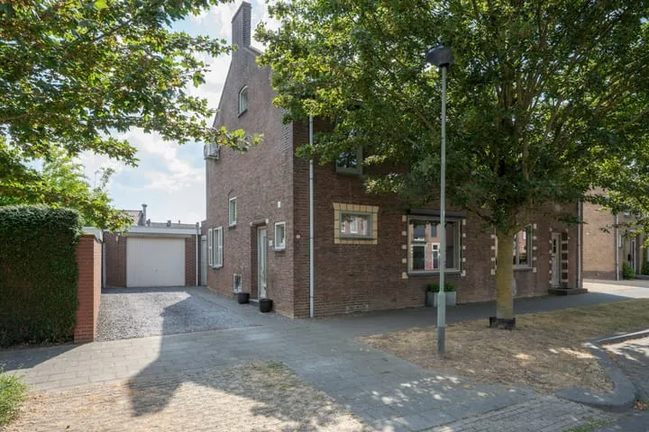 Hoekwoning te koop: Ambiorixstraat 1, Kerensheide Stein