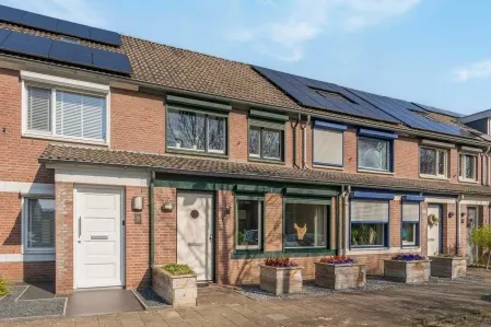 Tussenwoning te koop: Ambrosiuslaan 33, Groeneveld Venlo