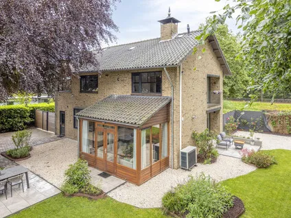 Vrijstaande woning te koop: Ambrosiusweg 29, Laageinde Waalwijk