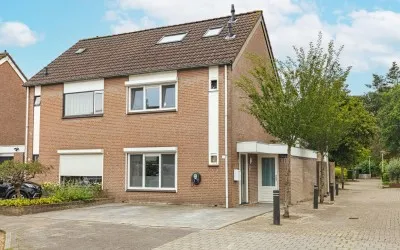 Hoekwoning te koop: Ambrozijnberg 24, Minnebeek-Watermolen Roosendaal