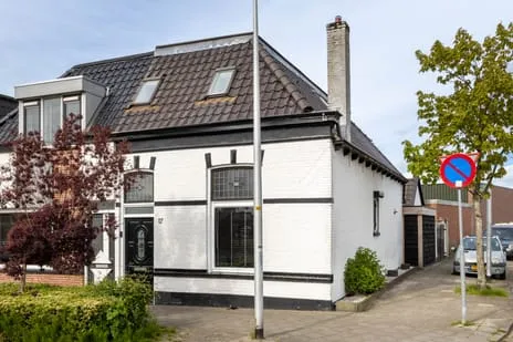 Hoekwoning te koop: Ambtstraat 17, Wonde en omgeving Almelo