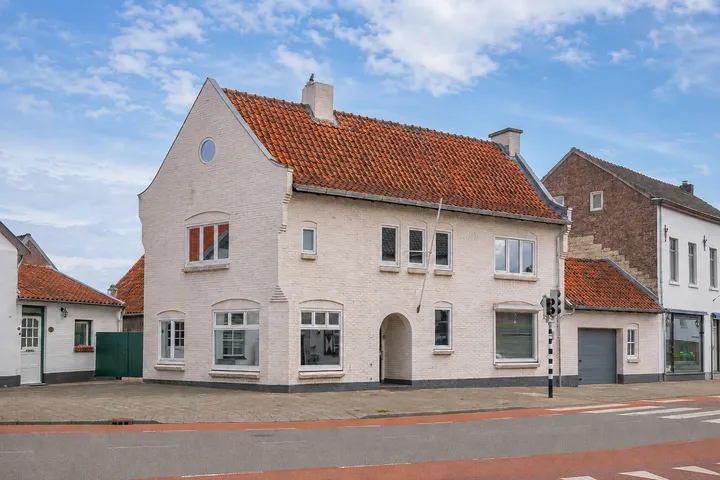 Hoekwoning te koop: Ambyerstraat Zuid 152, Amby Maastricht