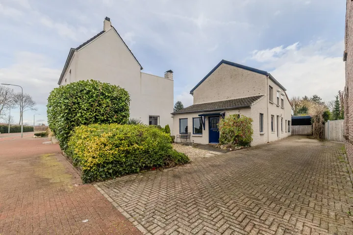 Vrijstaande woning te koop: Ambyerstraat Noord 180, Amby Maastricht