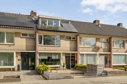 Tussenwoning te koop: Amelandlaan 6, Eindhoven