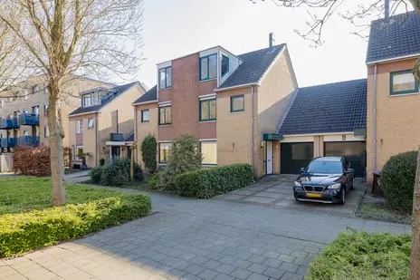 Tussenwoning te koop: Amerikalaan 7, Alphen Aan Den Rijn