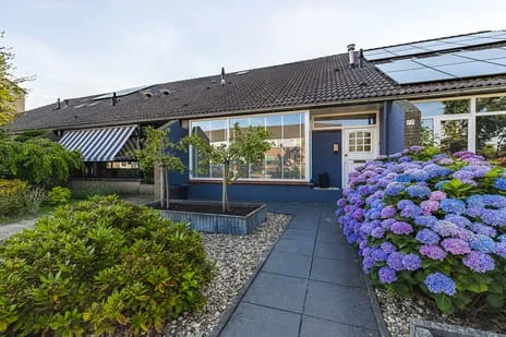 Tussenwoning te koop: Amethistdijk 77, Kortendijk A Roosendaal