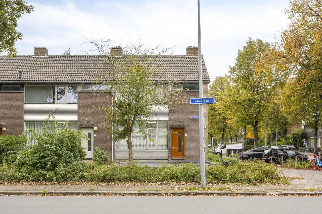 Hoekwoning te koop: Amethiststraat 1, Groningen