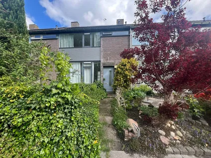 Tussenwoning te huur: Amethiststraat 10, Vinkhuizen-Noord Groningen