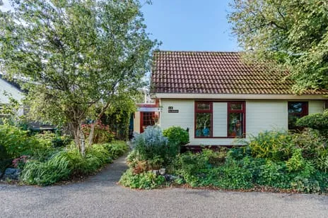 Vrijstaande woning te koop: Amsteldijk 14, Anna Paulowna