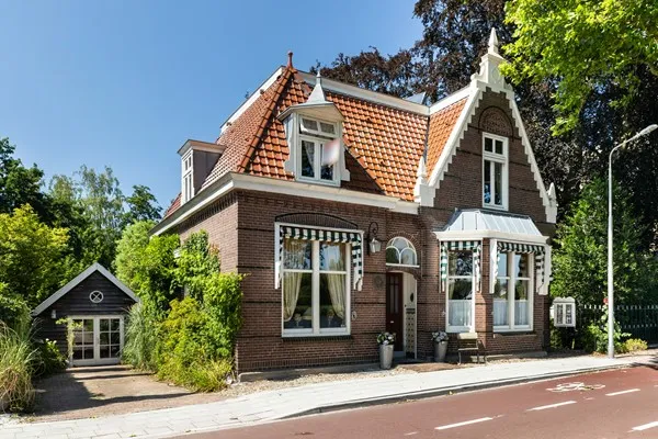 Vrijstaande woning te koop: Amsteldijk Zuid 146, Amstelveen