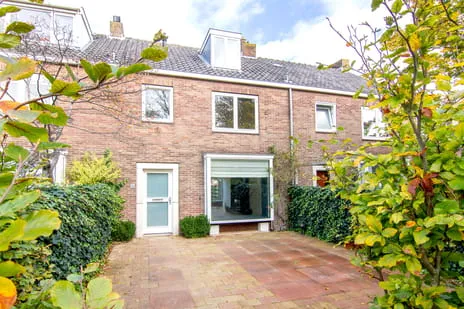 Tussenwoning te huur: Amstellaan 30, Rivierenbuurt Heemstede