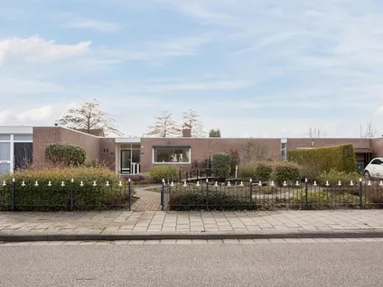 Tussenwoning te koop: Amstelstraat 1, Zeldenrust Terneuzen