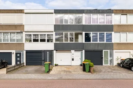 Tussenwoning te koop: Amstelstraat 135, Schoonenburg - Groot Abeele Oost-Souburg