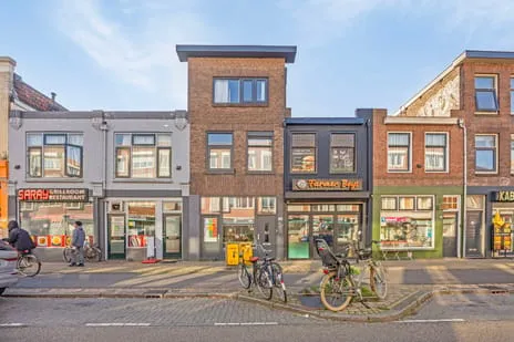 Tussenwoning te koop: Amsterdamsestraatweg 180, 2e Daalsebuurt en omgeving Utrecht