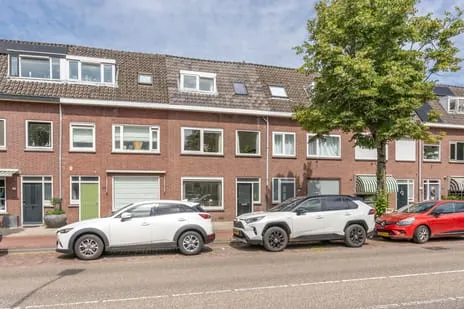 Tussenwoning te koop: Amsterdamsestraatweg 491, Julianapark en omgeving Utrecht