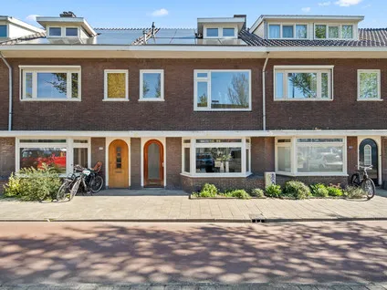 Tussenwoning te koop: Amsterdamsestraatweg 683, Utrecht